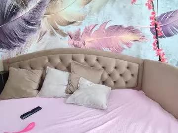 arianna_flower from Chaturbate