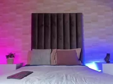 ariiadna_fox from Chaturbate