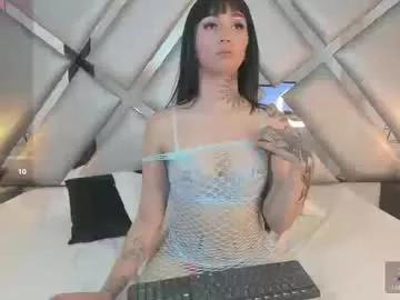 Explore our live girls sluts from our Custom and Multi clubs and checkout exclusive access to highly interactive content, such as shape, hair, titties, pussy type and many more.