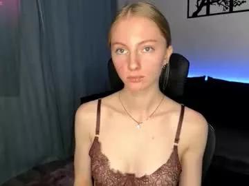 autumnroginson from Chaturbate