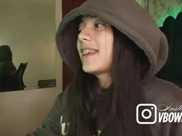 ava_broown from Chaturbate