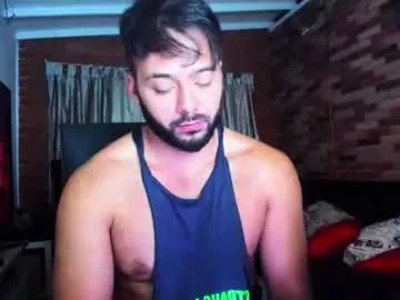 axxel_chris from Chaturbate