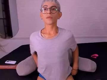 Aziel_iker webcams show profile image 