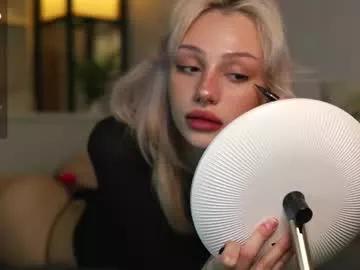 babeholly from Chaturbate