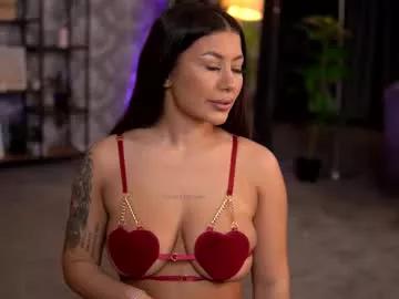 Explore our live girls sluts from our Custom and Multi clubs and checkout exclusive access to highly interactive content, such as shape, hair, titties, pussy type and many more.