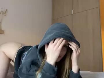 babyvuitton from Chaturbate