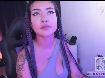 Explore our live girls sluts from our Custom and Multi clubs and checkout exclusive access to highly interactive content, such as shape, hair, titties, pussy type and many more.
