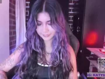 Explore our live girls sluts from our Custom and Multi clubs and checkout exclusive access to highly interactive content, such as shape, hair, titties, pussy type and many more.