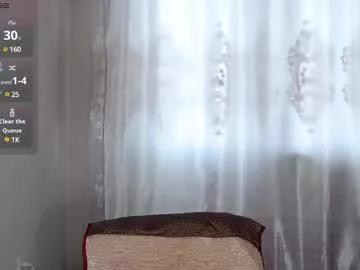batari_giya from Chaturbate