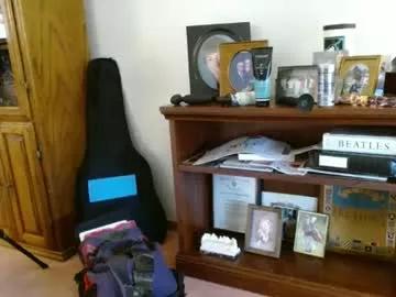 bbboooyyy11 from Chaturbate