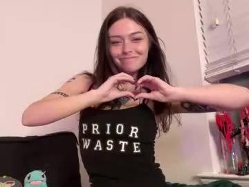 bbycris03 from Chaturbate