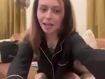 bbycris03 from Chaturbate