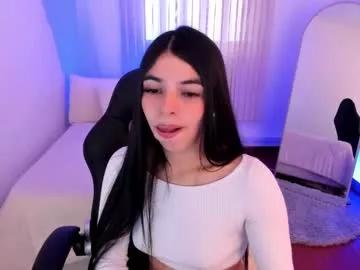 bella_blue18 from Chaturbate