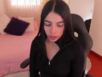 bella_blue18 from Chaturbate