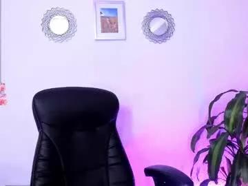 bella_thorne3 from Chaturbate
