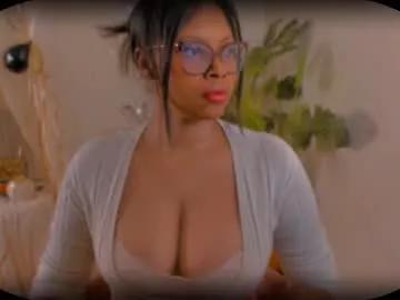 bellablakes18 from Chaturbate