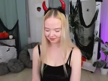 bellamontgomery from Chaturbate