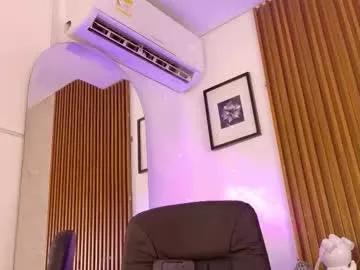 Bellarouxx webcams show profile image 