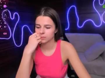 berry_alma from Chaturbate
