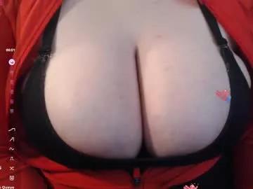 bigbittiesandfun from Chaturbate