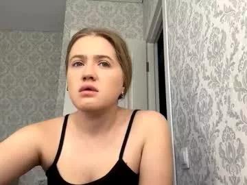 blondellwoodroof on Chaturbate