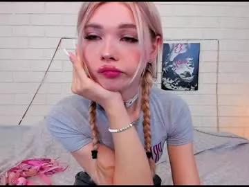 Photos of blondy_fina from Chaturbate is Group