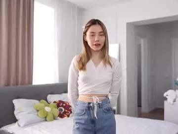 Explore our live girls sluts from our Custom and Multi clubs and checkout exclusive access to highly interactive content, such as shape, hair, titties, pussy type and many more.