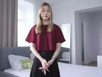 Explore our live girls sluts from our Custom and Multi clubs and checkout exclusive access to highly interactive content, such as shape, hair, titties, pussy type and many more.