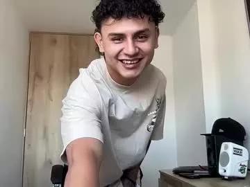 bob_pettersonn from Chaturbate