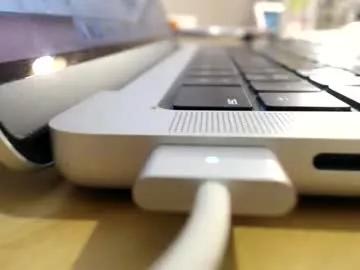 bobbuild from Chaturbate