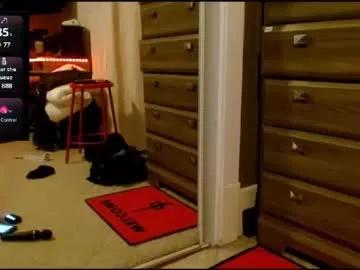 bombshellbaeby from Chaturbate