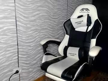 bonny_klyde95 from Chaturbate