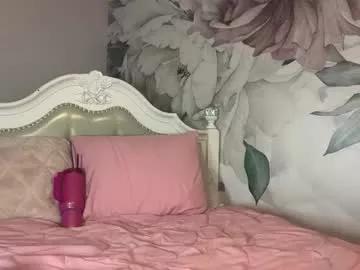 booksnlooksgirl from Chaturbate