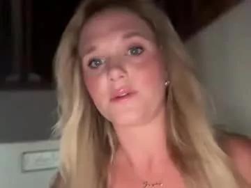 booksnlooksgirl from Chaturbate