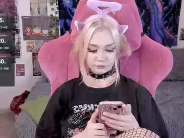 broodmommyy3 from Chaturbate