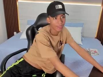 Photos of brunette__boy from Chaturbate is Freechat