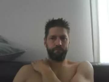 bubblebee1982 from Chaturbate