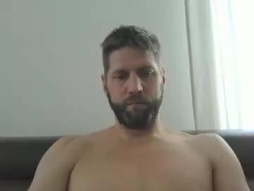 bubblebee1982 from Chaturbate