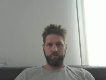 bubblebee1982 from Chaturbate