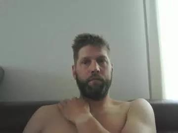 bubblebee1982 from Chaturbate