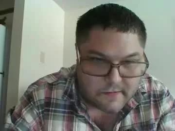 bulldoggie4669 from Chaturbate