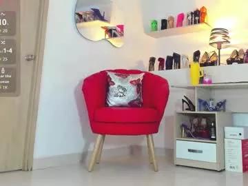 Explore our live girls sluts from our Custom and Multi clubs and checkout exclusive access to highly interactive content, such as shape, hair, titties, pussy type and many more.