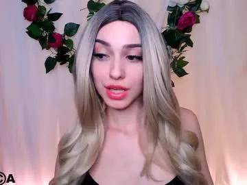 Explore our live girls sluts from our Custom and Multi clubs and checkout exclusive access to highly interactive content, such as shape, hair, titties, pussy type and many more.