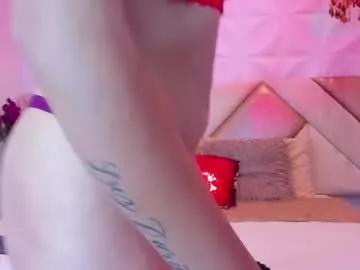 Explore our live girls sluts from our Custom and Multi clubs and checkout exclusive access to highly interactive content, such as shape, hair, titties, pussy type and many more.