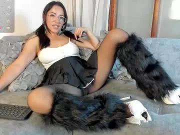 Explore our live girls sluts from our Custom and Multi clubs and checkout exclusive access to highly interactive content, such as shape, hair, titties, pussy type and many more.