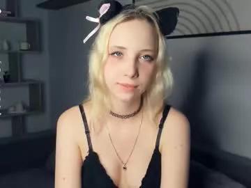cara_delevingnee from Chaturbate