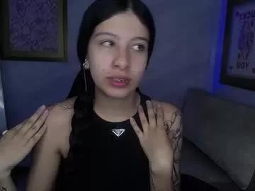 Explore our live girls sluts from our Custom and Multi clubs and checkout exclusive access to highly interactive content, such as shape, hair, titties, pussy type and many more.