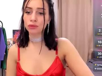 Explore our live girls sluts from our Custom and Multi clubs and checkout exclusive access to highly interactive content, such as shape, hair, titties, pussy type and many more.
