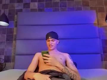Casper_white_ webcams show profile image 