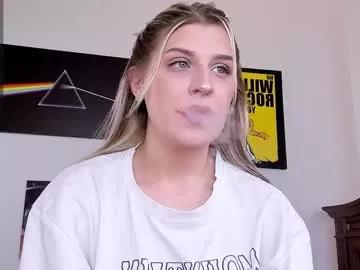 cassieholland from Chaturbate